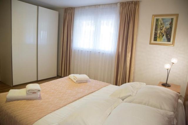 Apartment Tiha Split
