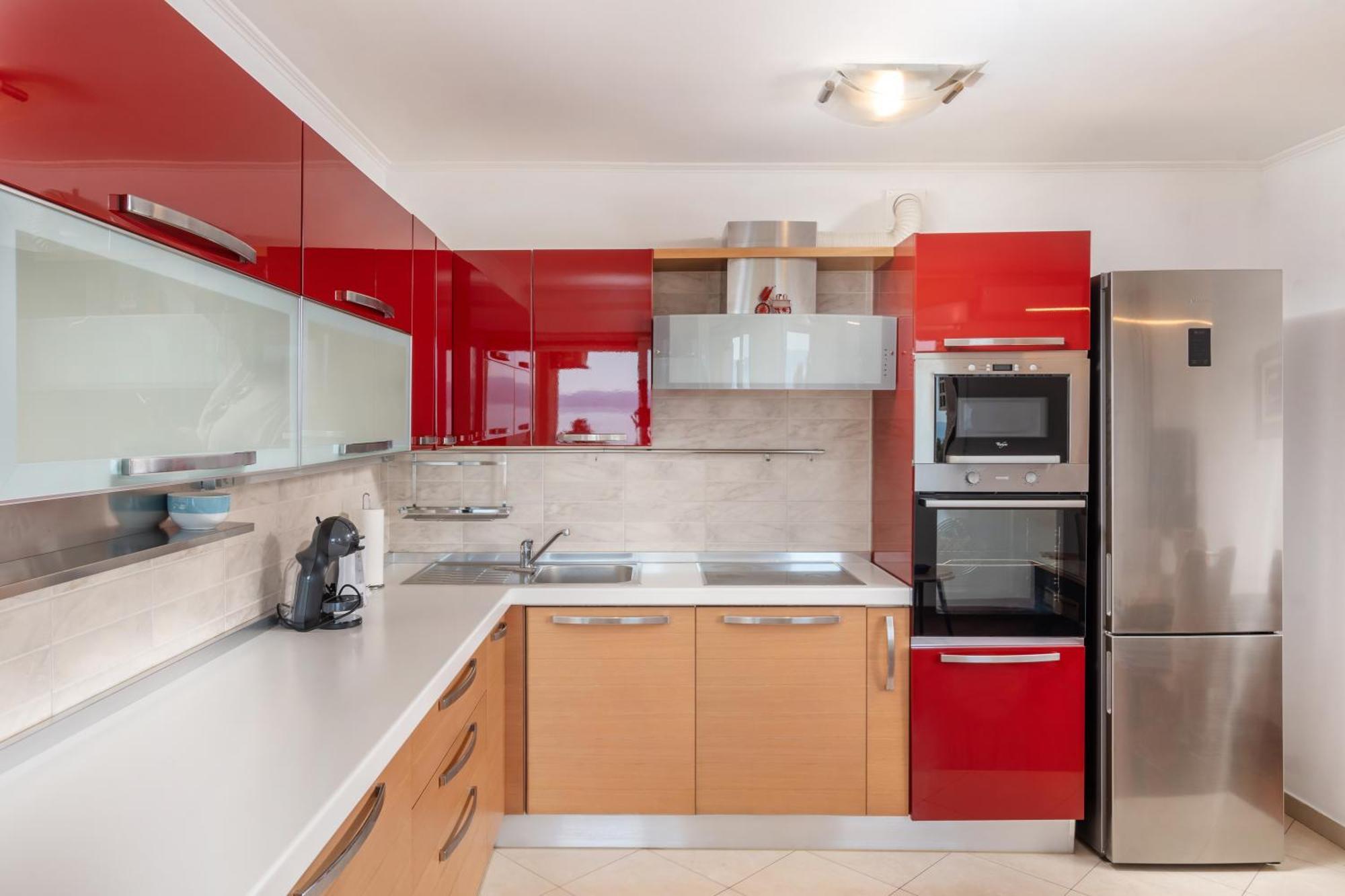 Big Modern Two - Bedroom With Sea View And Balcony - * Split