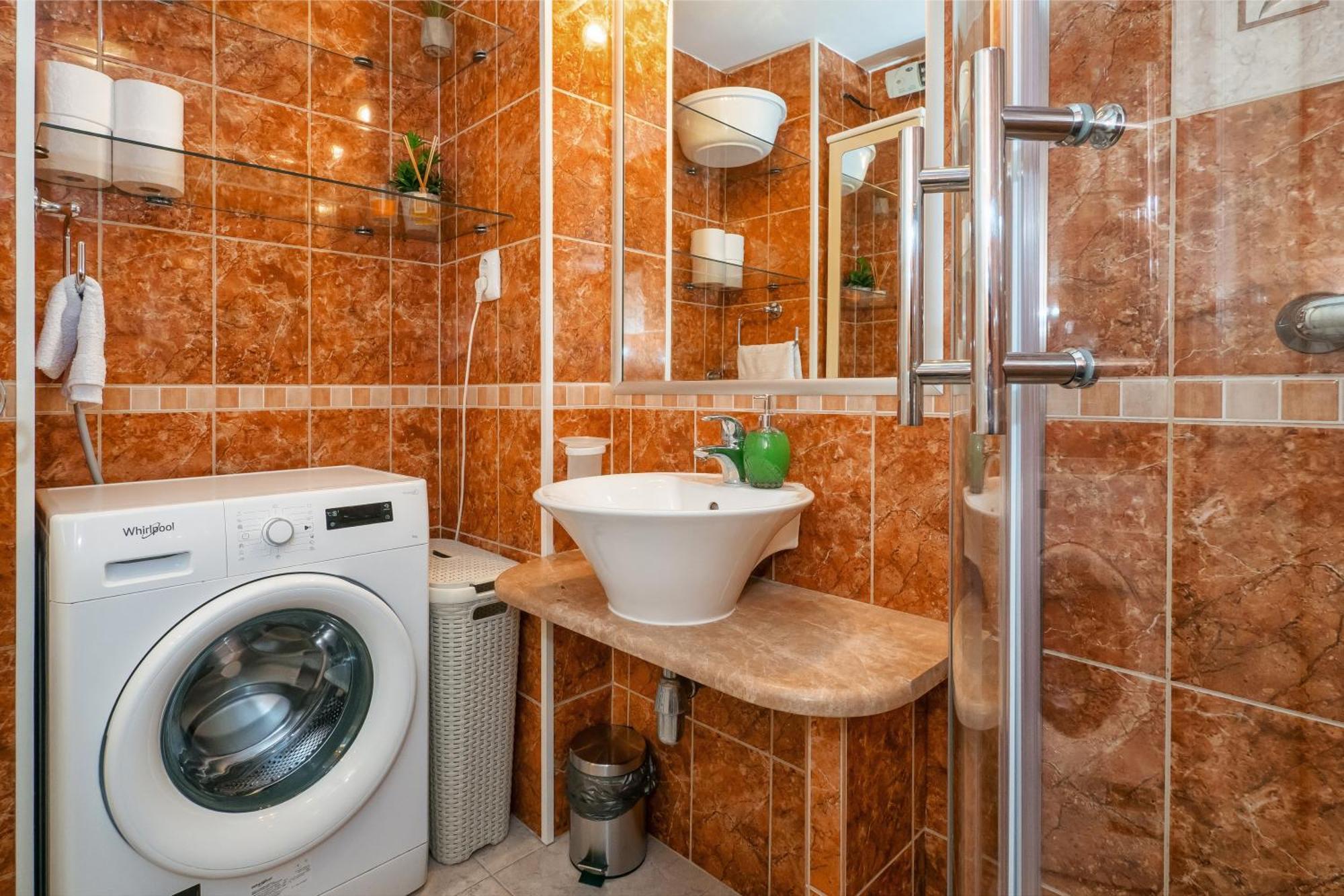 Apartman Relaxing 2bd Apartment, Ground Floor - Walk To Old Town Split