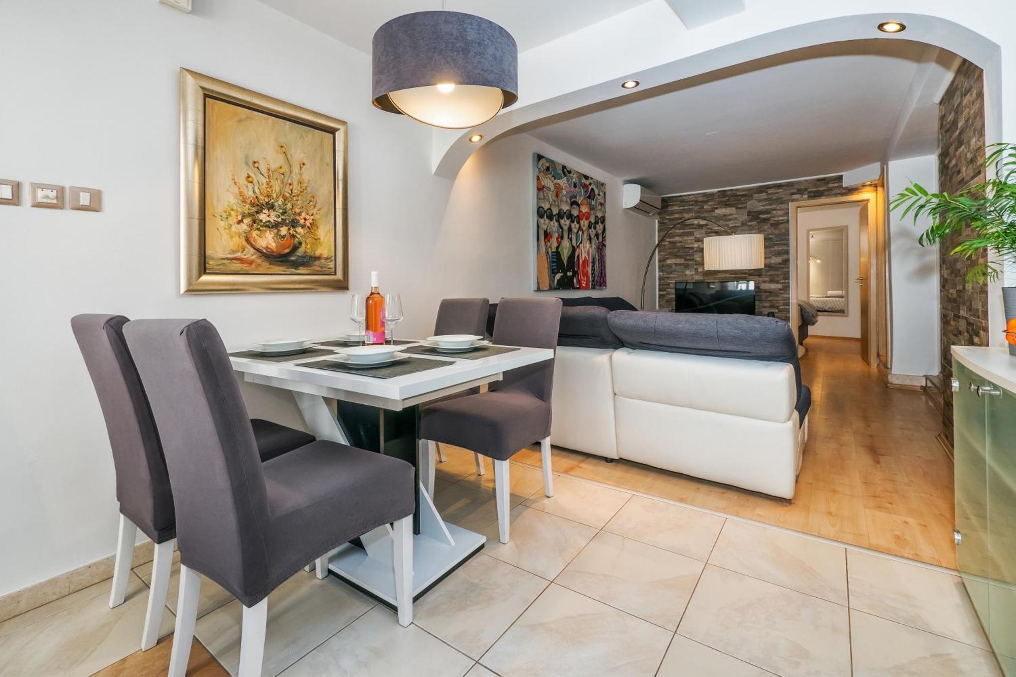 Apartman Relaxing 2bd Apartment, Ground Floor - Walk To Old Town