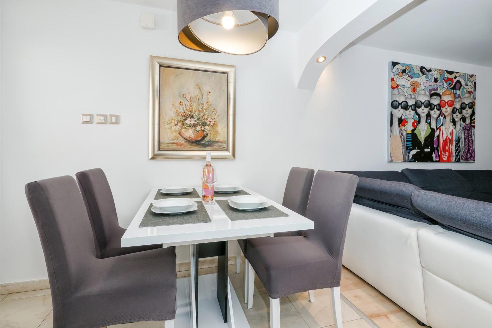 Apartman Relaxing 2bd Apartment, Ground Floor - Walk To Old Town Split