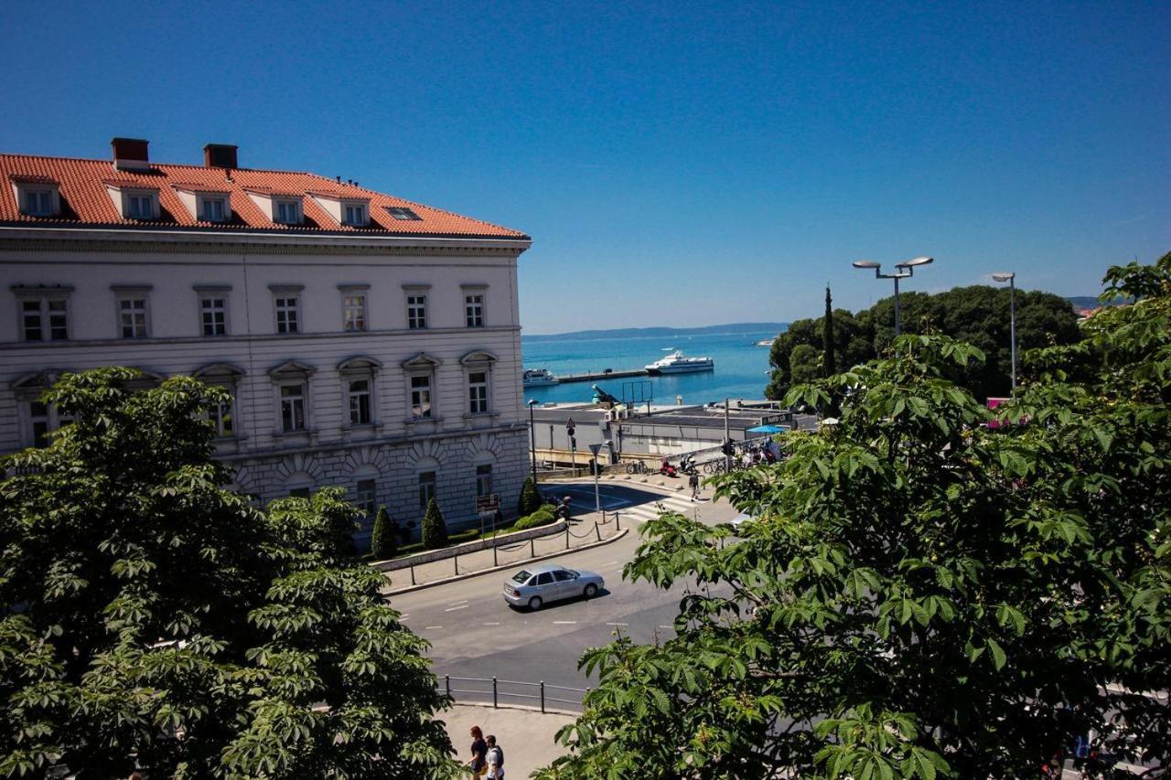 Luxury Living * Split