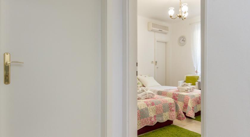 Guest house For All Seasons Split