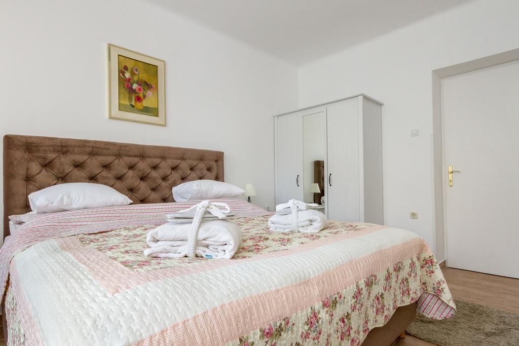 Guest house For All Seasons