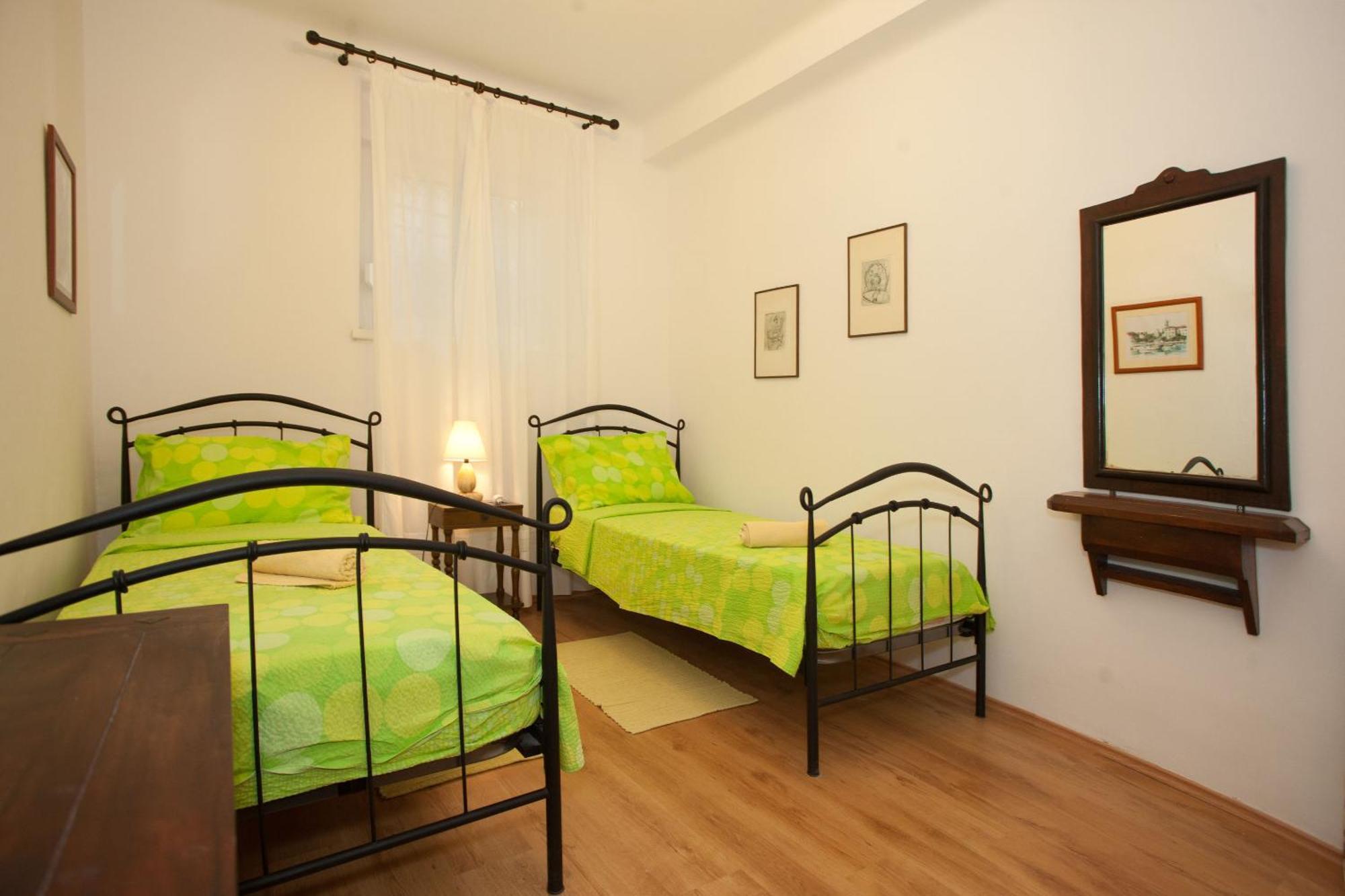 Zdrav - With Big Terrace Apartment