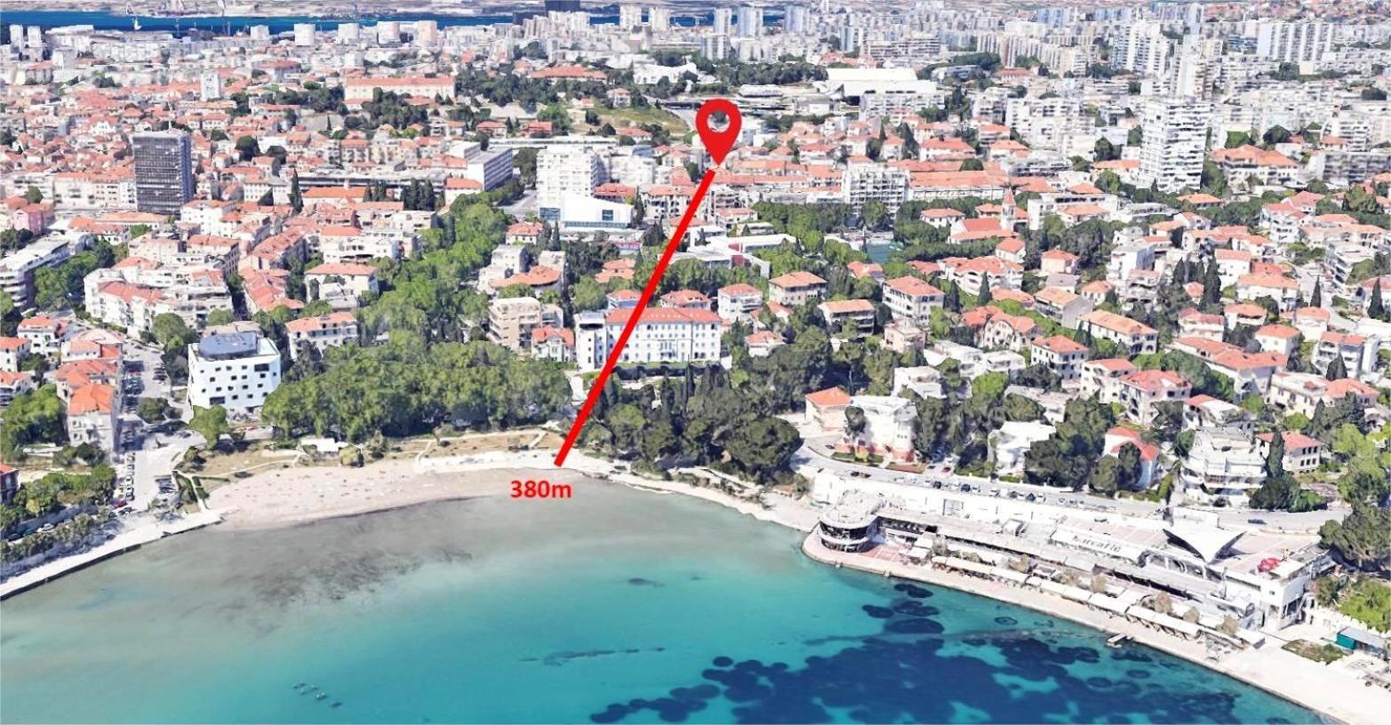 Apartment Eva Luxury Two Bedrooms & Bacvice