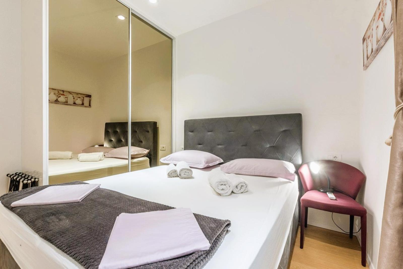 Apartment Eva Luxury Two Bedrooms & Bacvice