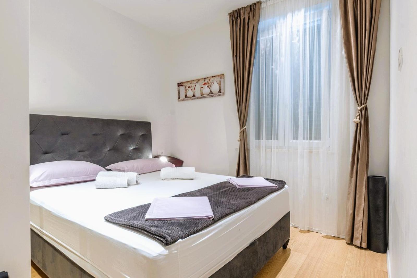 Eva Luxury Two Bedrooms & Bacvice Split