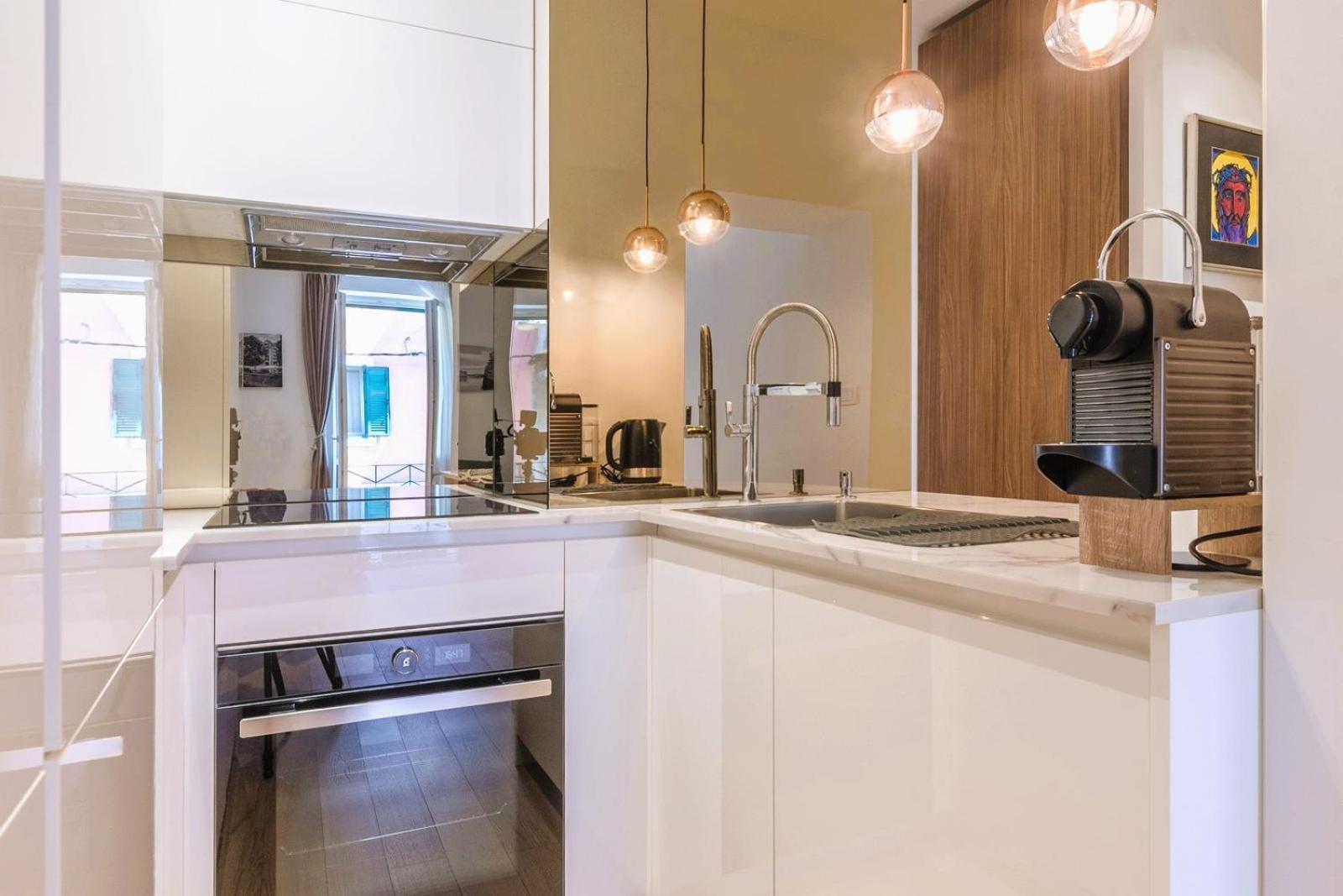 Apartment Eva Luxury Two Bedrooms & Bacvice