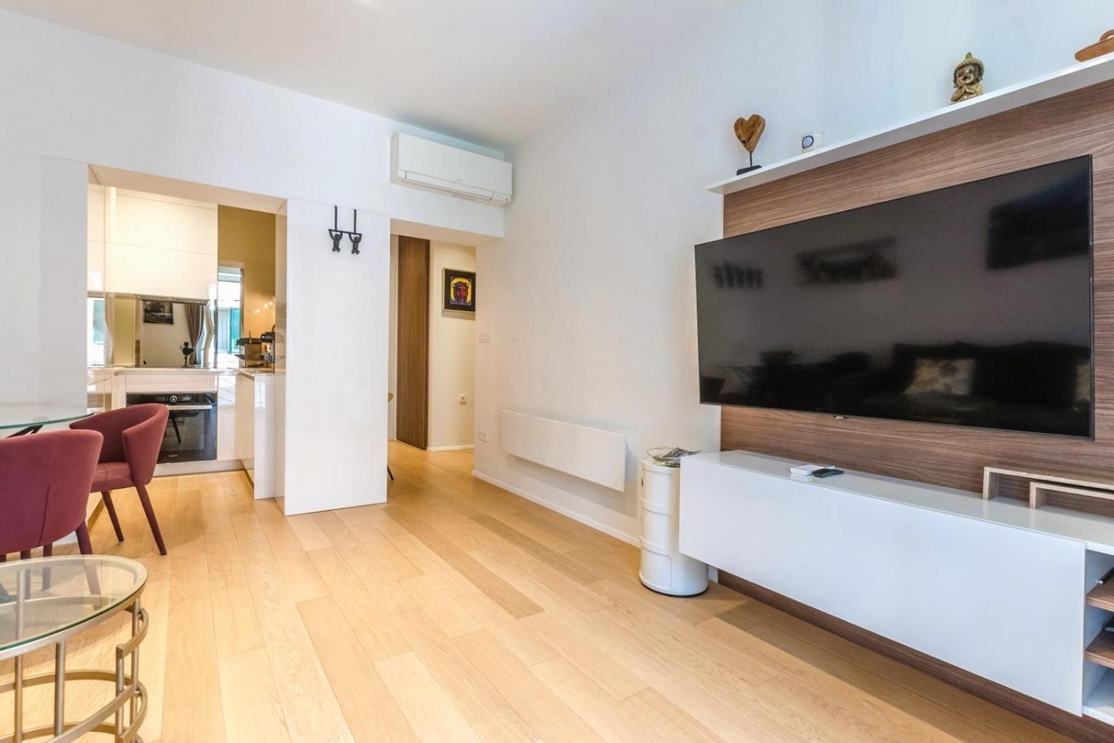 Eva Luxury Two Bedrooms & Bacvice Apartment *