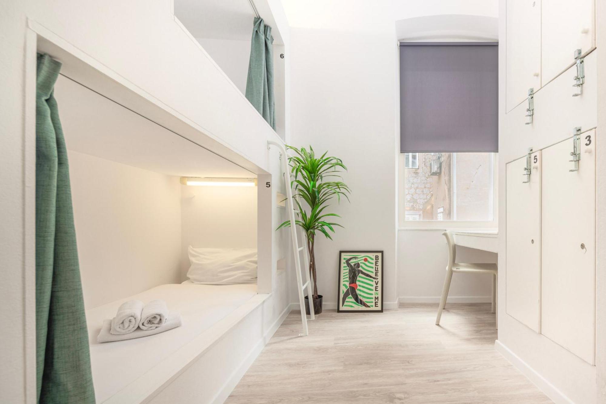 Design One Hostel