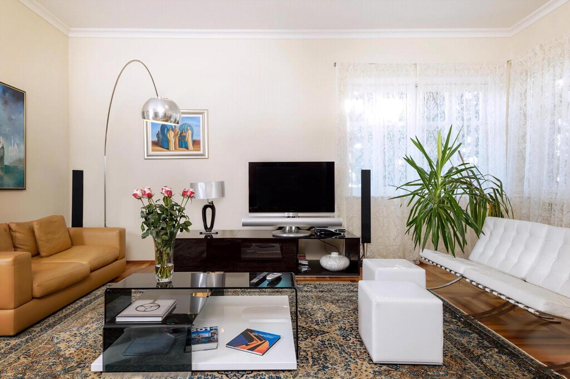 Exclusive Seafront Villa 5 Bedrooms Villa Mestro Outdoor Pool Magical Sea Views Split Split