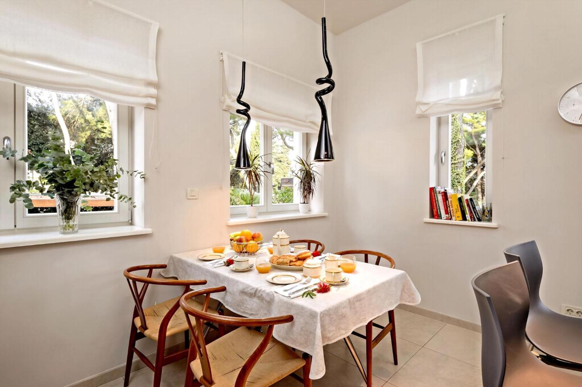 Villa Exclusive Seafront Villa 5 Bedrooms Villa Mestro Outdoor Pool Magical Sea Views Split Split