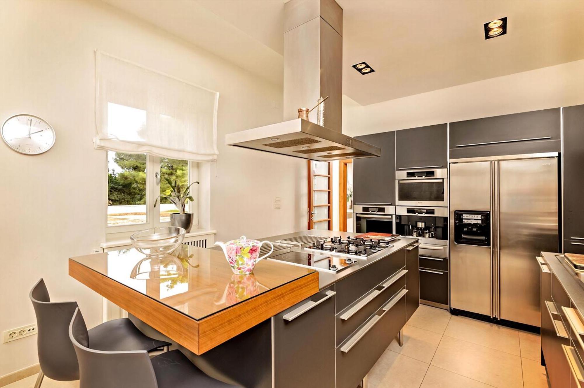 Exclusive Seafront Villa 5 Bedrooms Villa Mestro Outdoor Pool Magical Sea Views Split Split