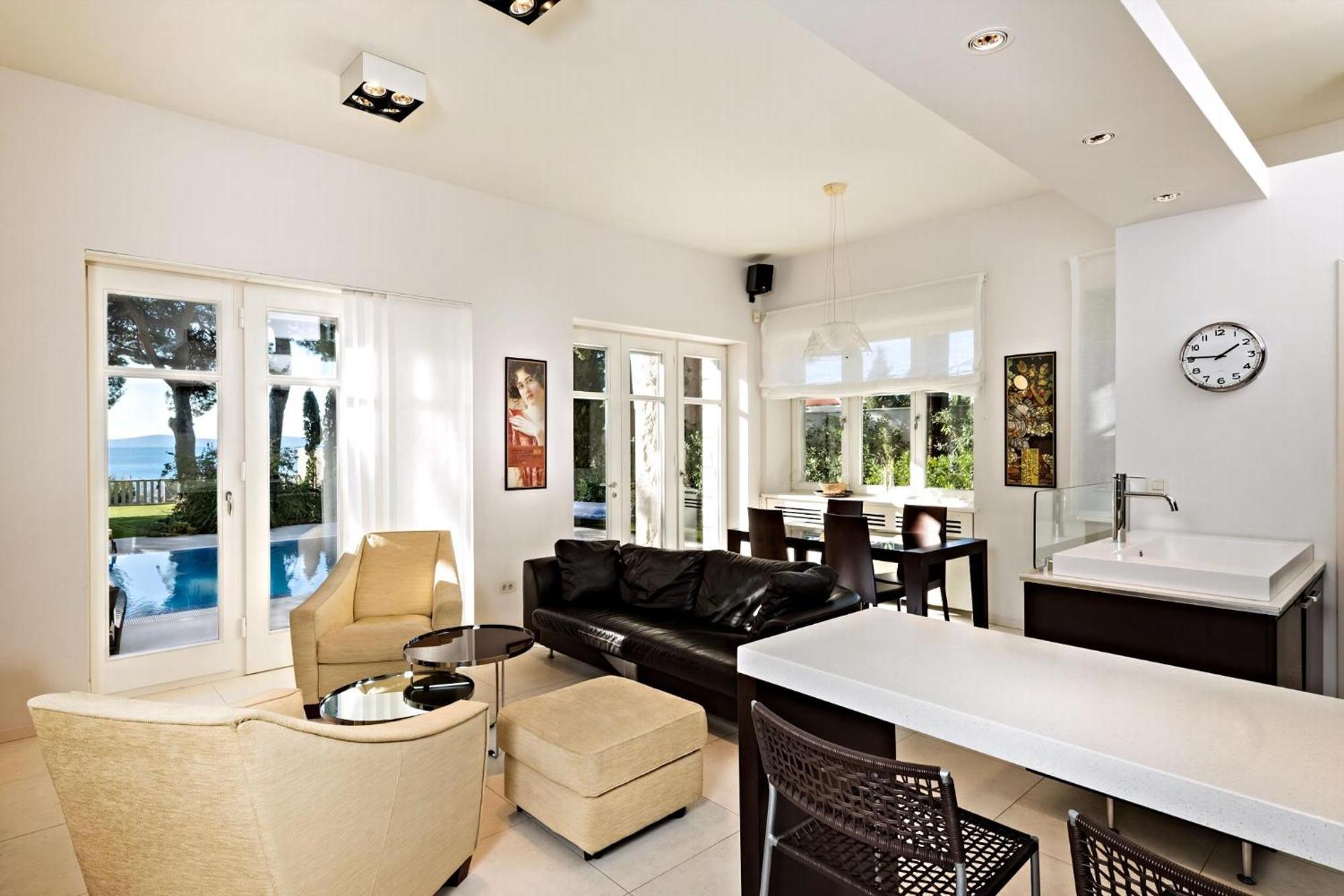 Exclusive Seafront Villa 5 Bedrooms Villa Mestro Outdoor Pool Magical Sea Views Split Villa Split