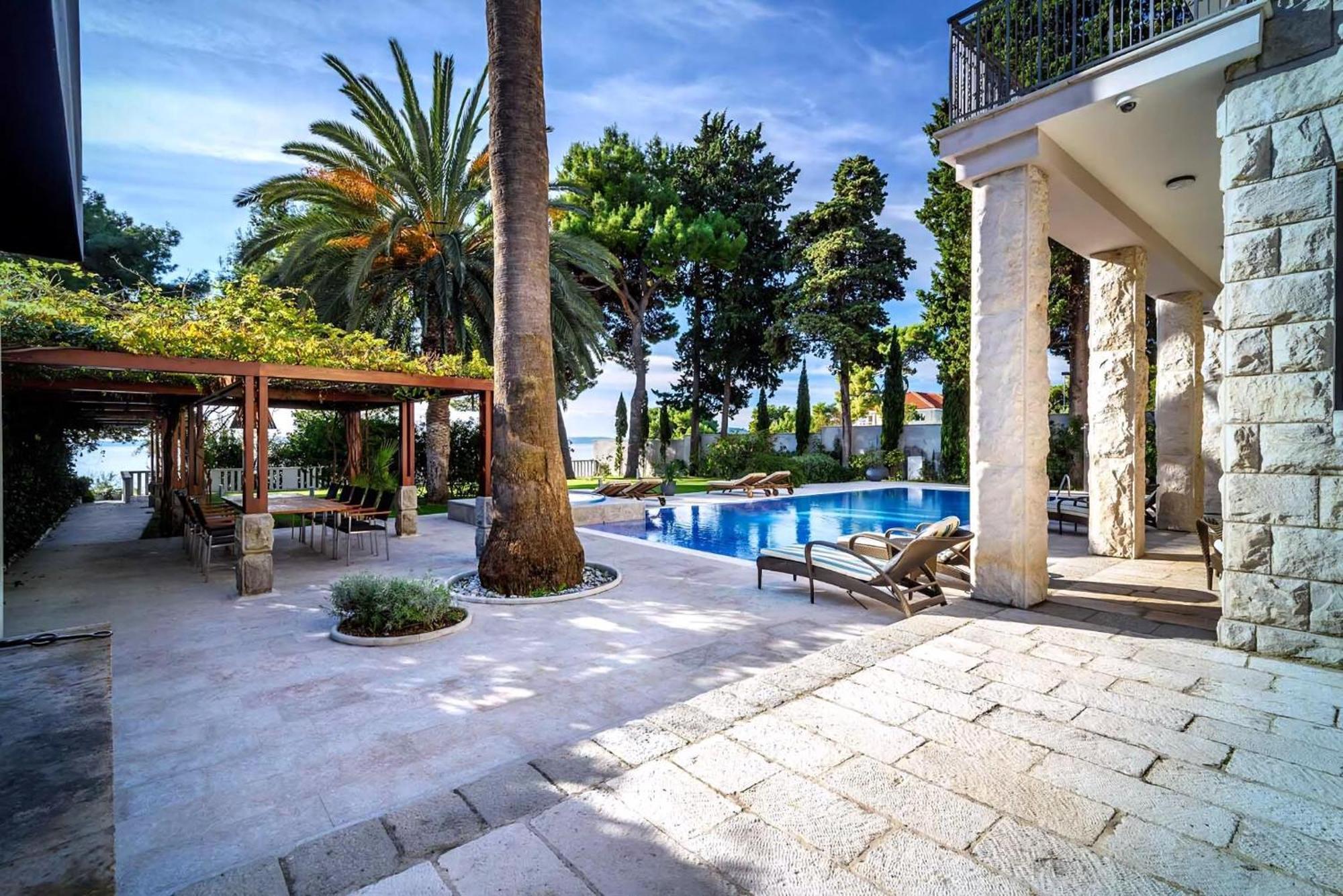 Exclusive Seafront Villa 5 Bedrooms Villa Mestro Outdoor Pool Magical Sea Views Split