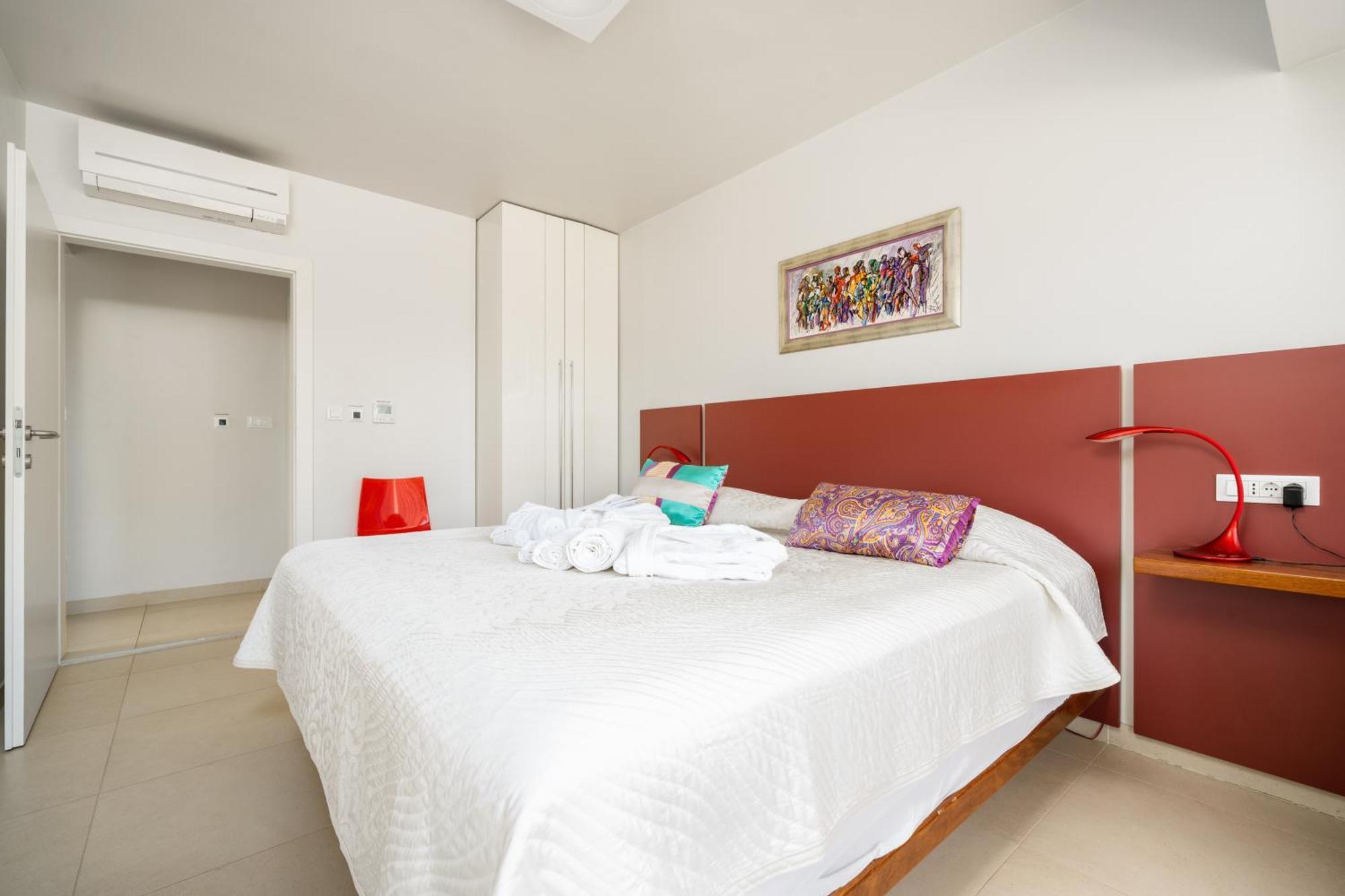 Palace Lidija Apartment *