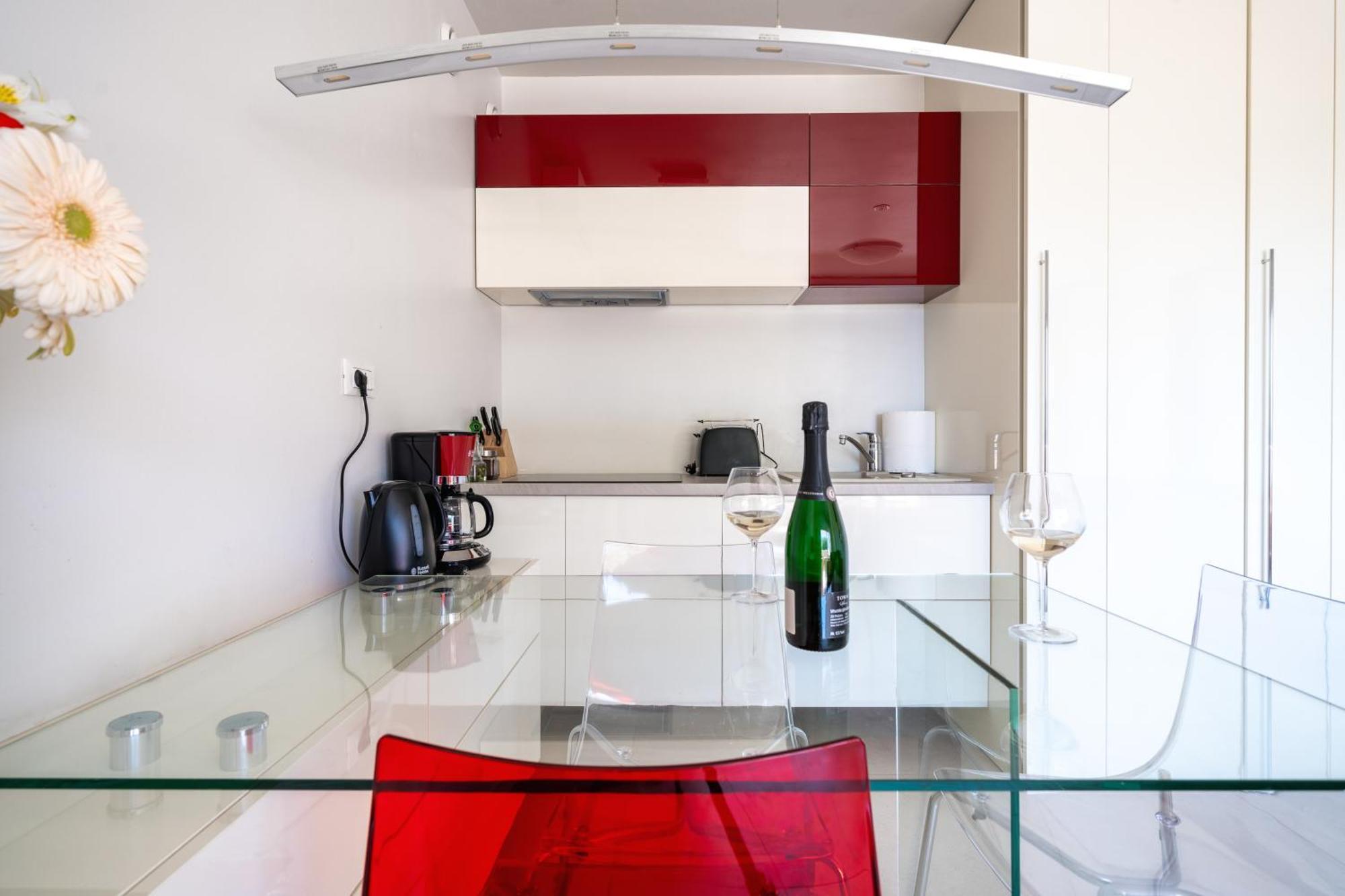 Palace Lidija Apartment *