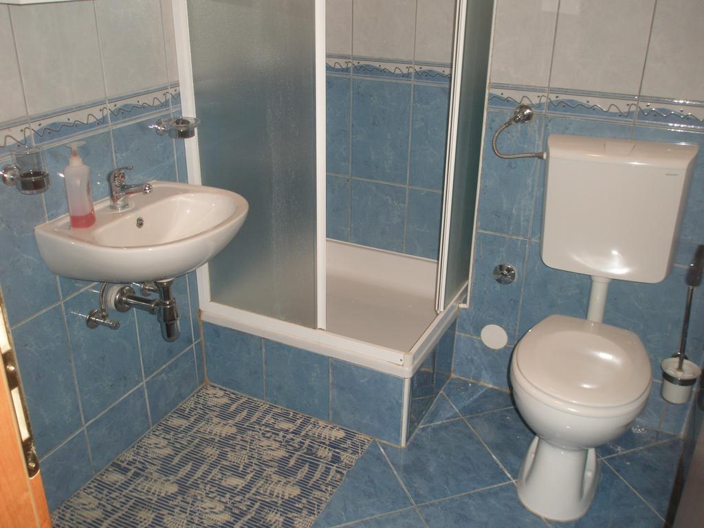 Znjan Guest house 3*