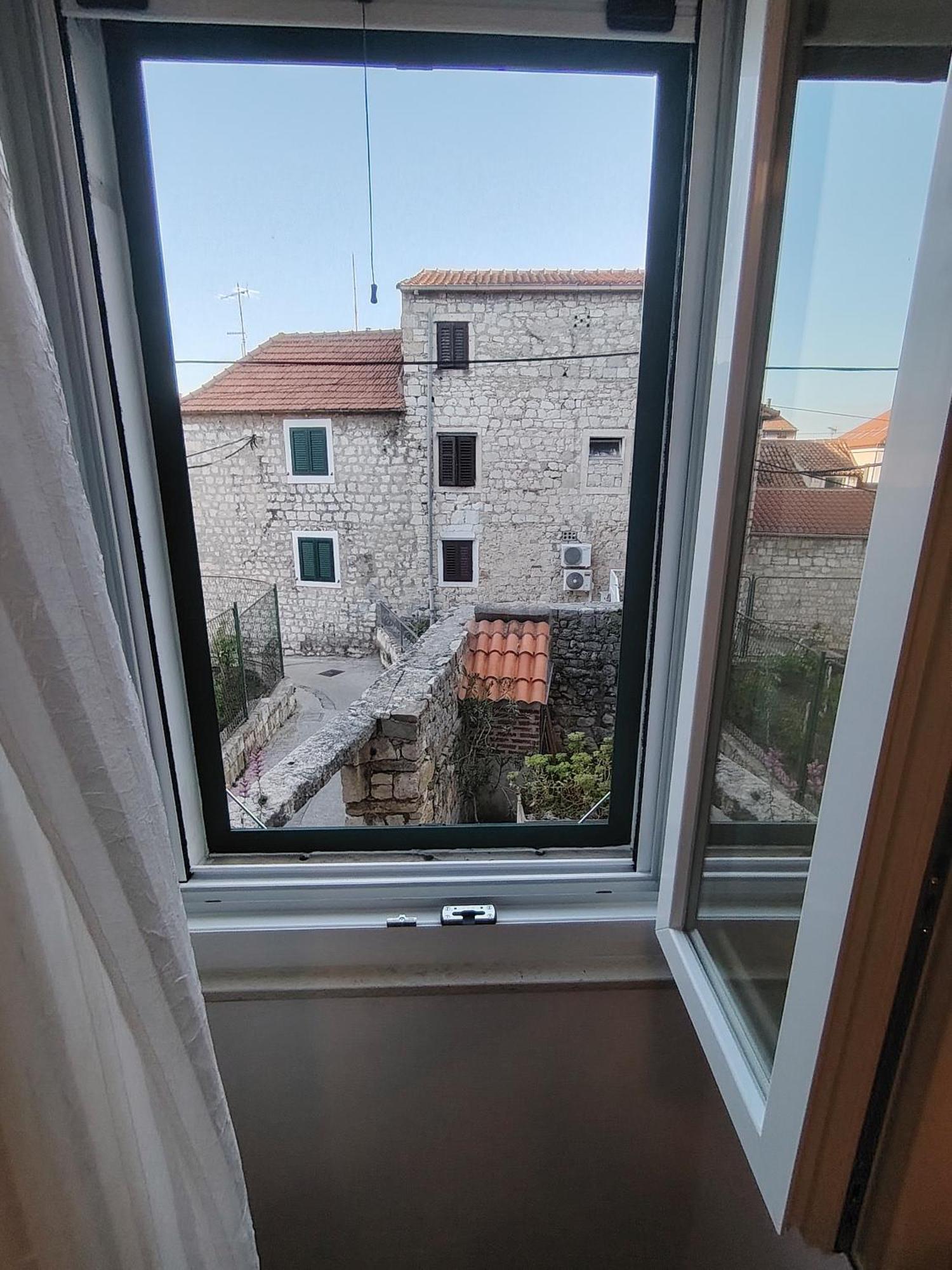 Apartment Old Varos 1 Split