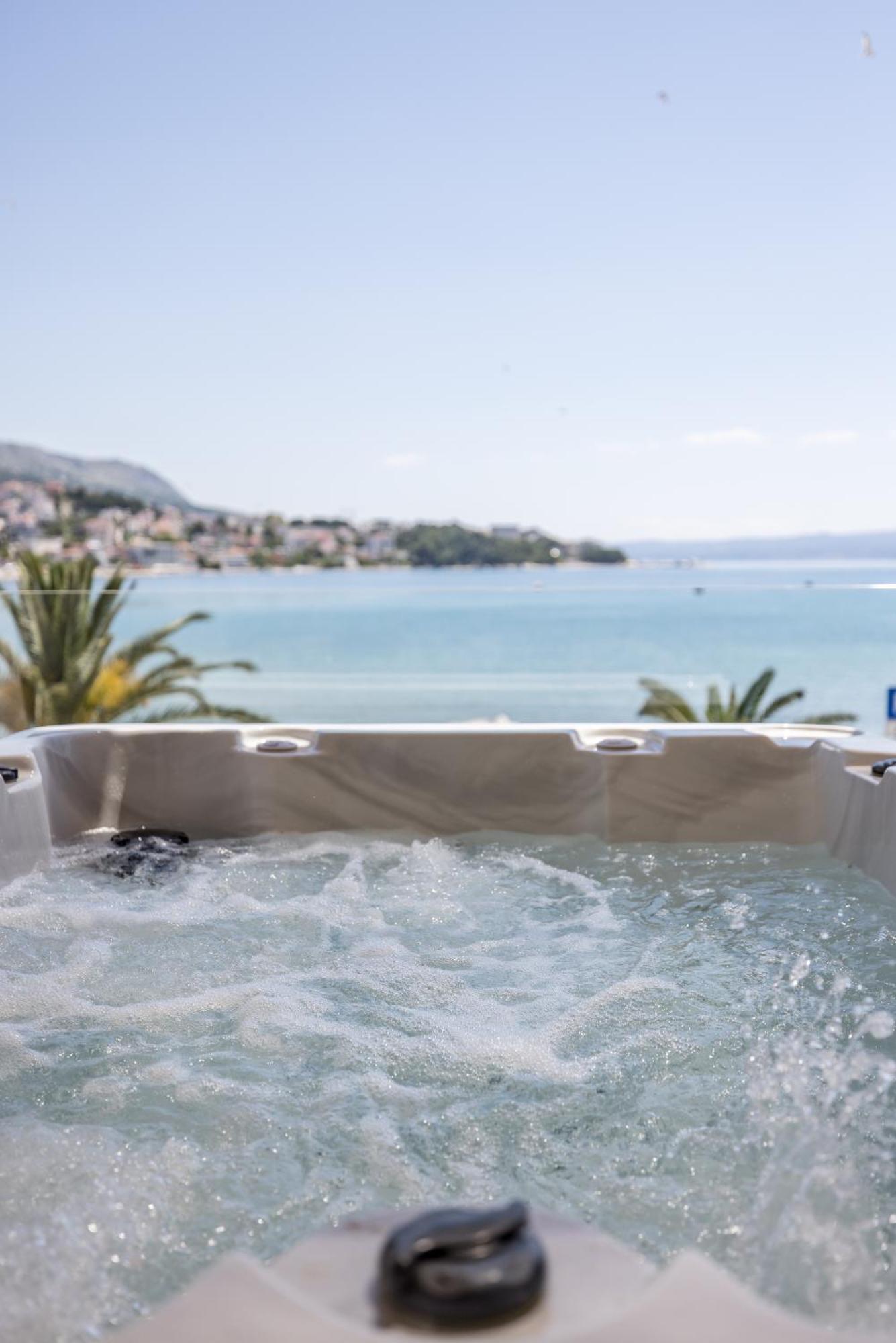 Sea View Luxury Seven Of Nine Guest house 4*