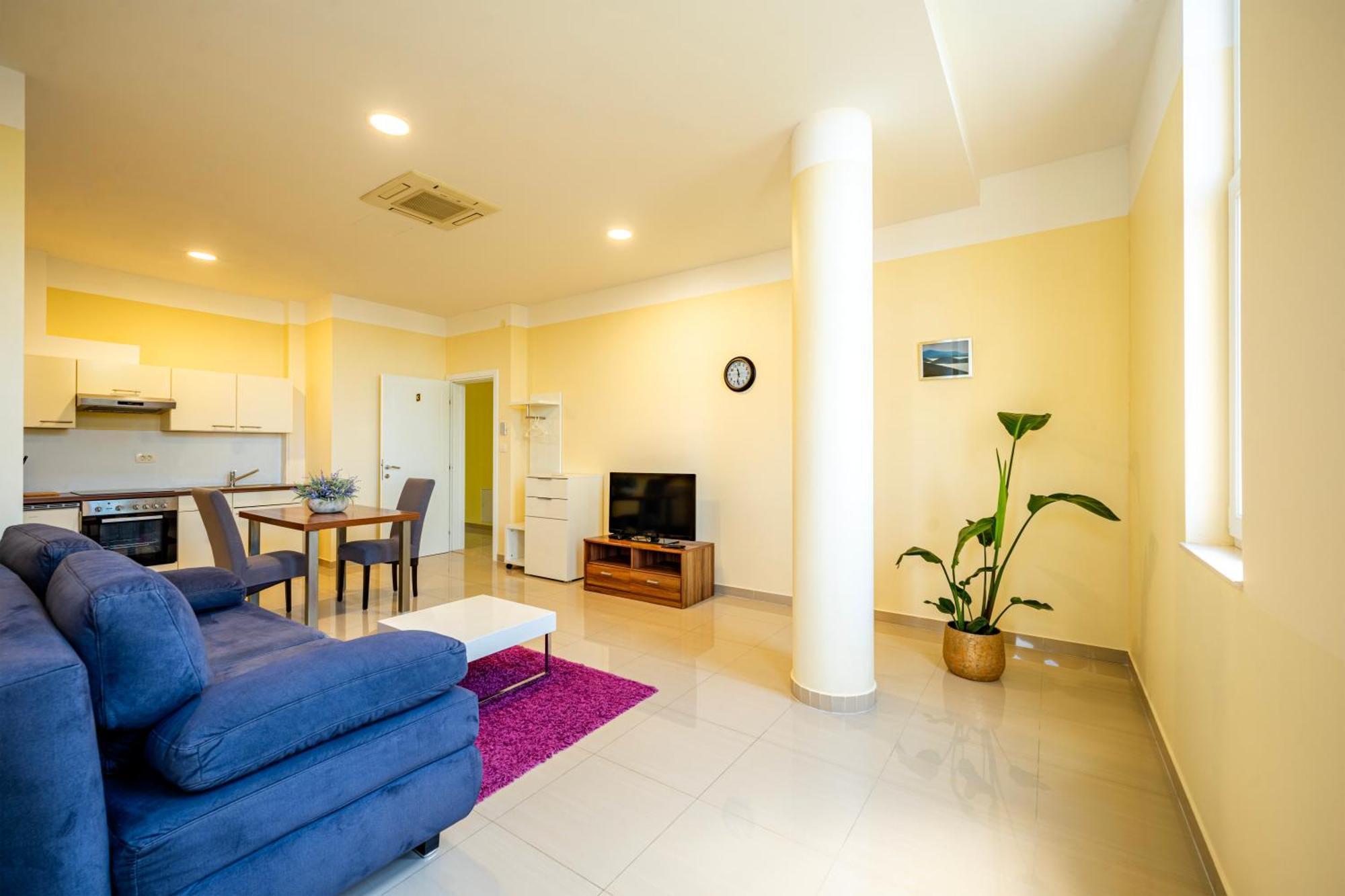 Apartment Apartments Villa Pjer
