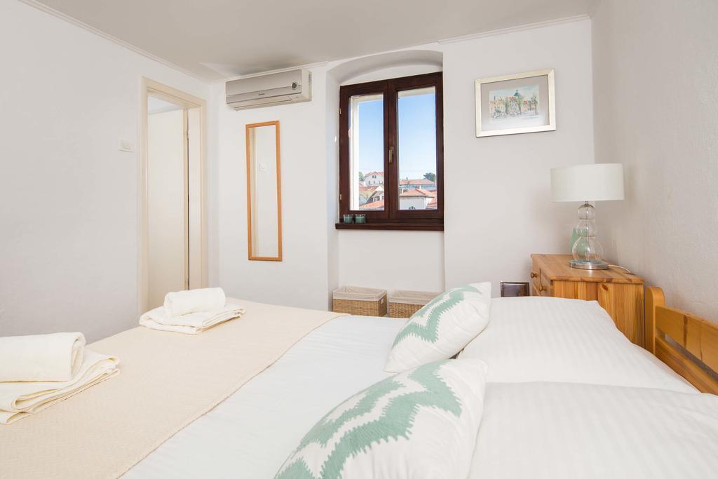 Palace Apartment