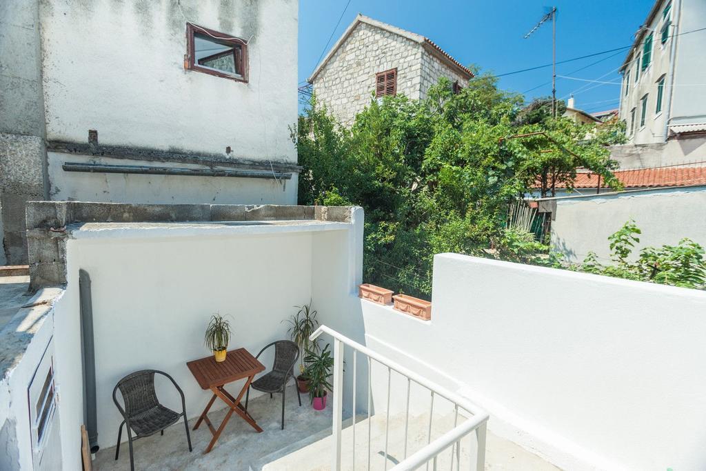 Charming Old Stone House Apartment