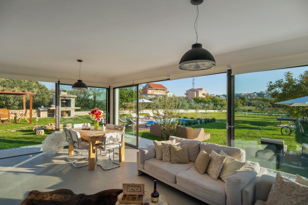 Luxury Luminosa Villa *