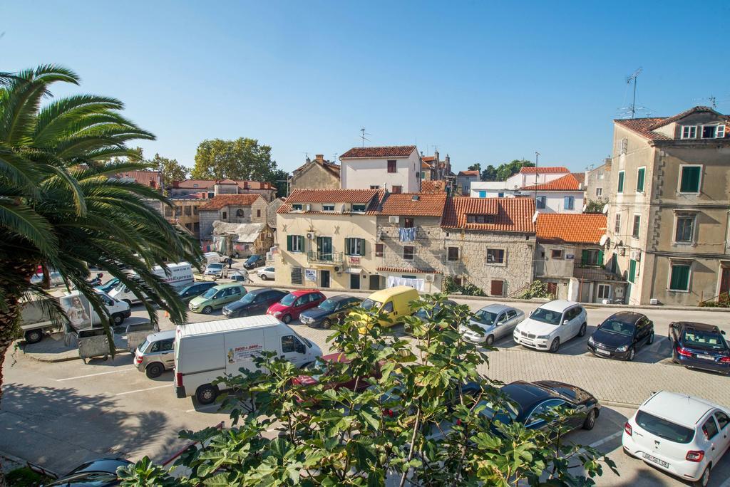 Gostinjska kuća Center Helena 3*