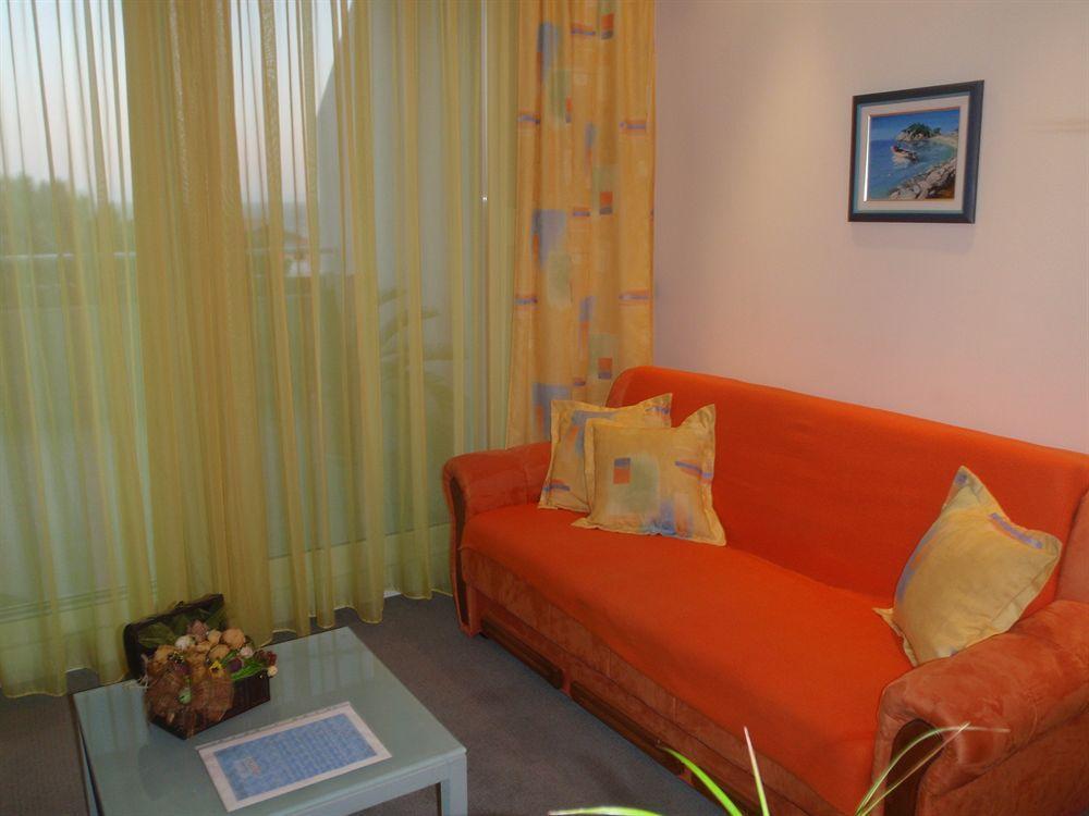 Hotel More 3*