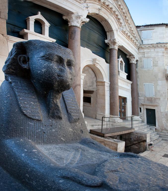 Old Town & Ela Place 3* Split