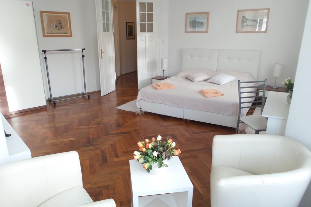 Sonata Apartment Split