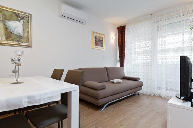 Apartment Luce