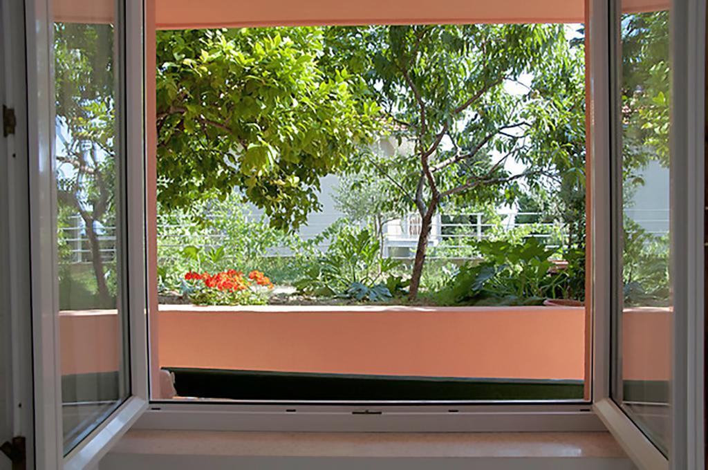 Apartamento Poolside Paradise - A Hidden Gem In Split Split
