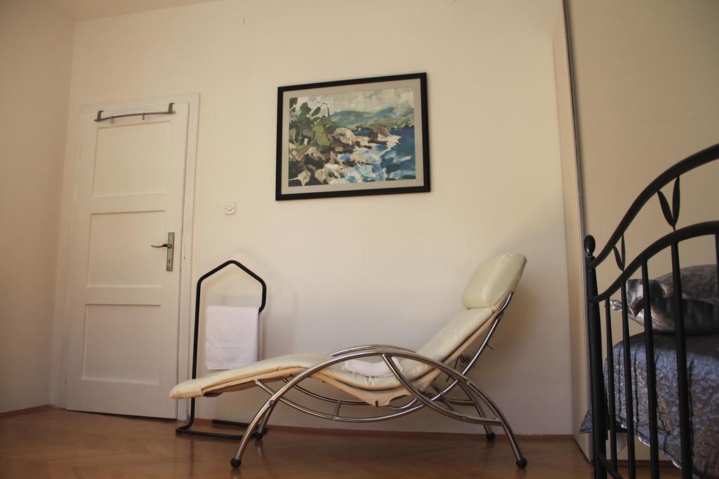 Spiro Apartment *