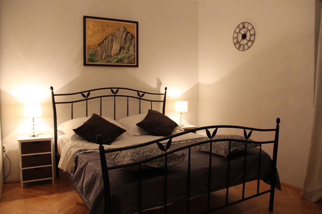 Apartment Spiro Split