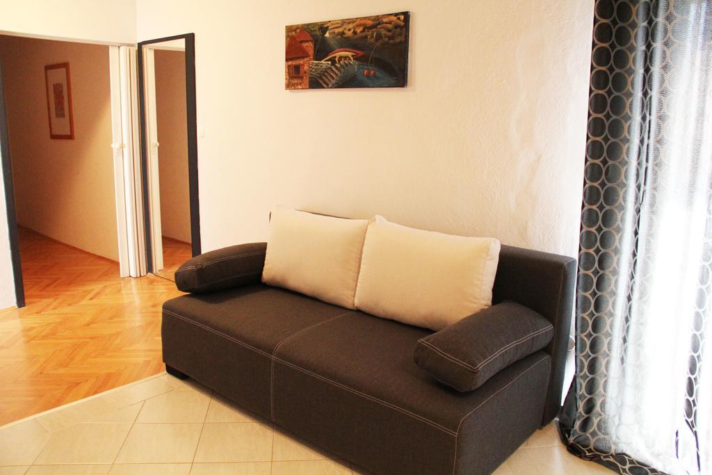 Apartment Spiro Split