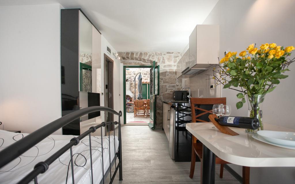 Apartments & Room Kartolina Split