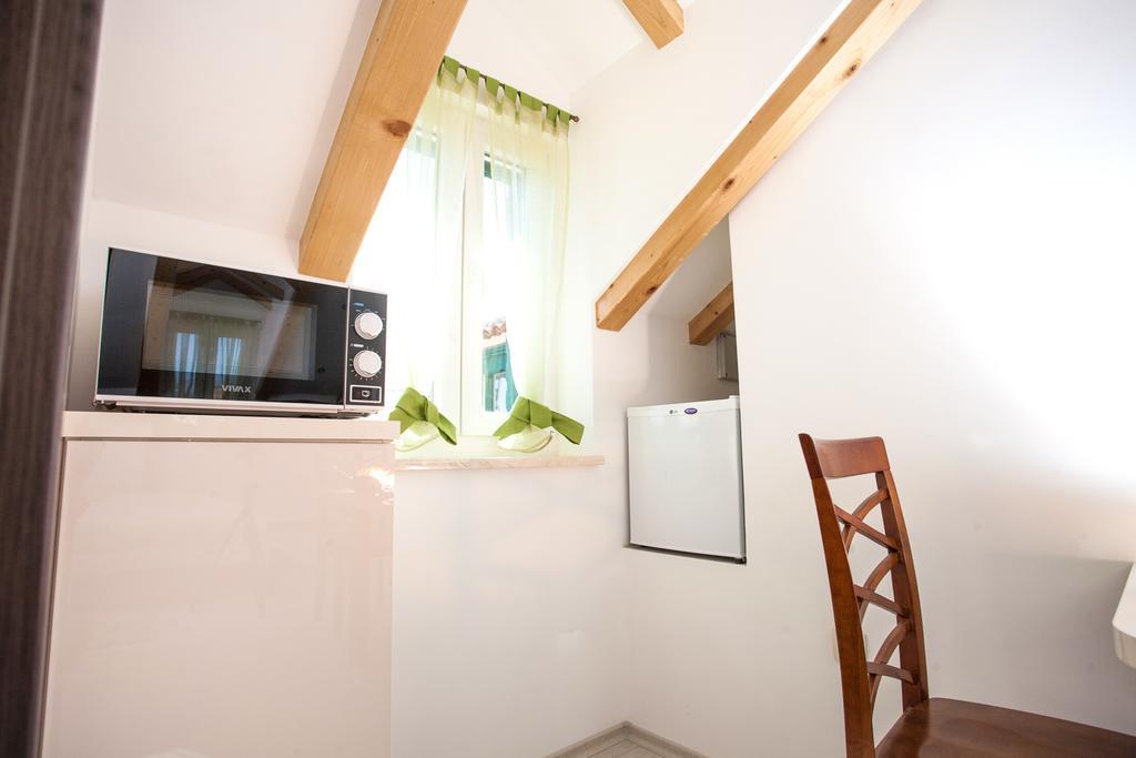 Apartment Apartments & Room Kartolina Split