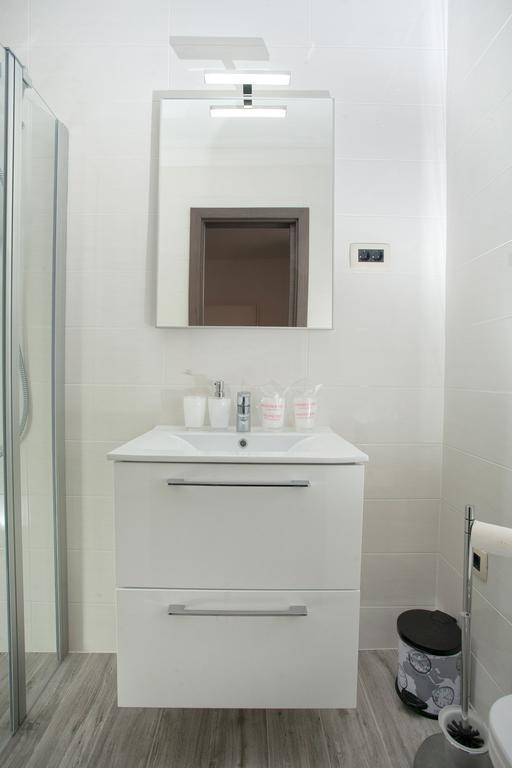 Apartment Apartments & Room Kartolina Split