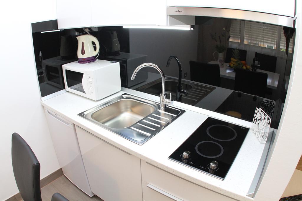 Studio Mirakul Apartment