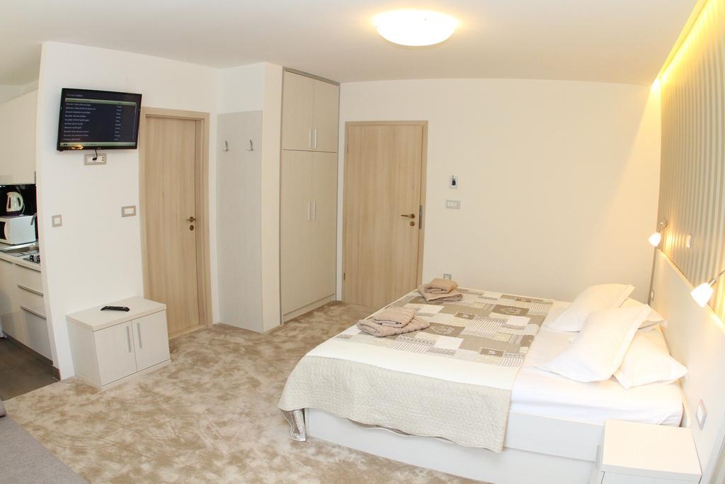 Apartment Studio Mirakul Split