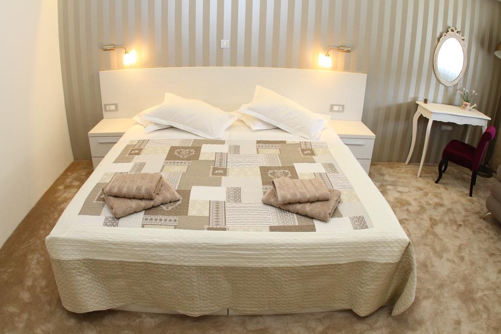 Apartment Studio Mirakul
