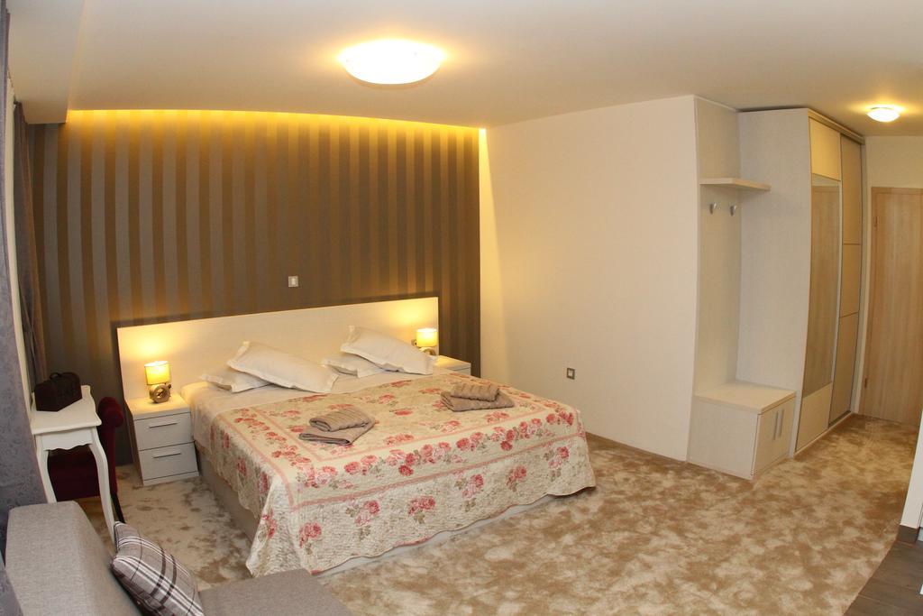 Studio Mirakul Apartment