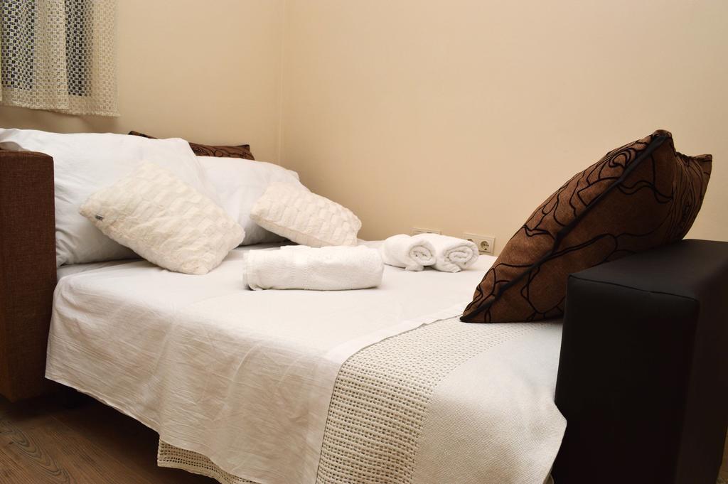 Ancica Apartment *