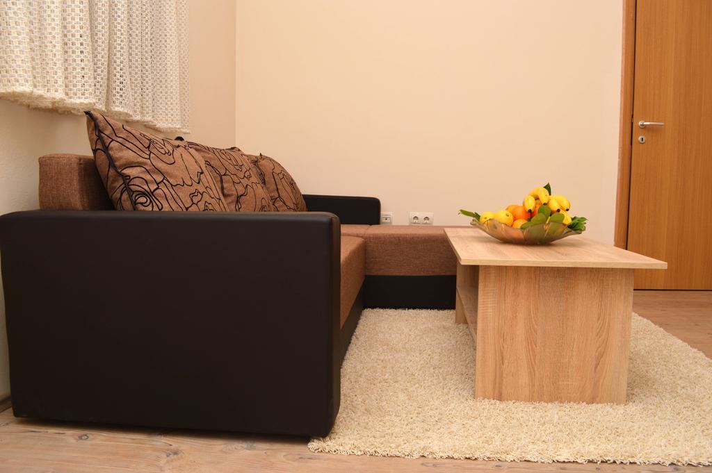 Apartment Ancica *