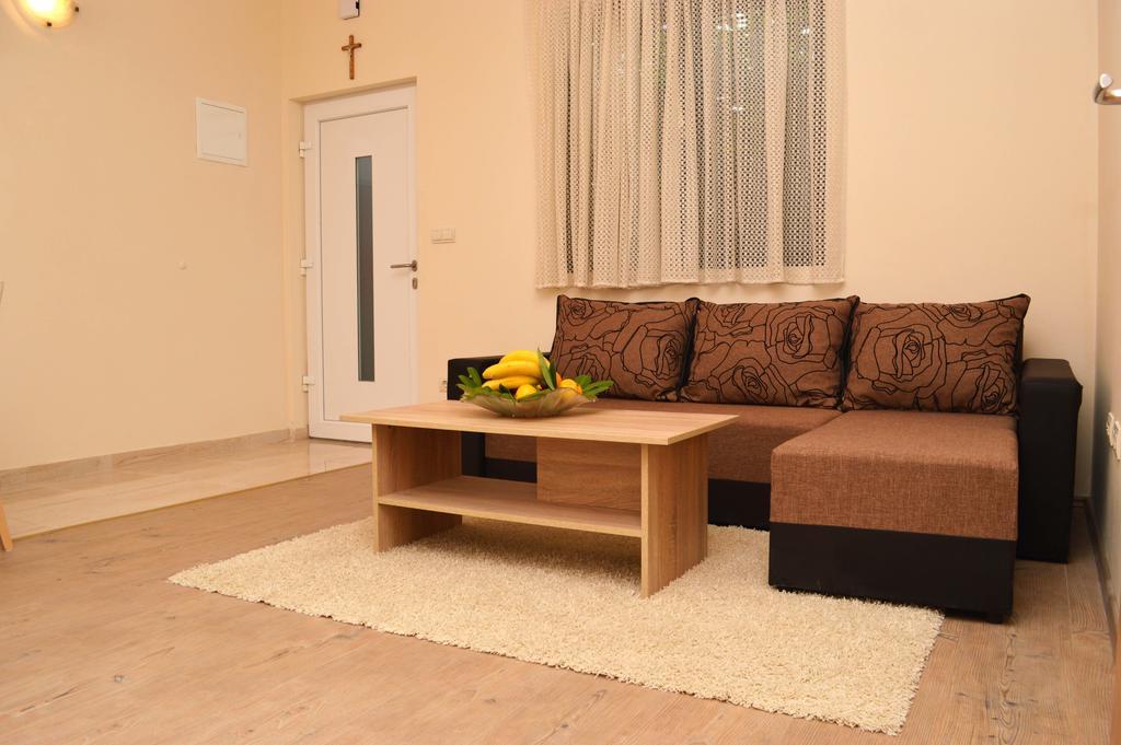 Apartment Ancica *