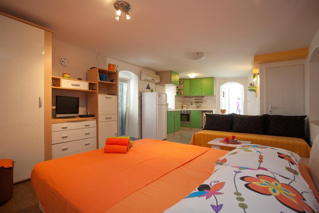 Apartamento Paradise With Big Sunny Terrace In The Old Town, Few Meters From The Sea & Riva Promenade Split