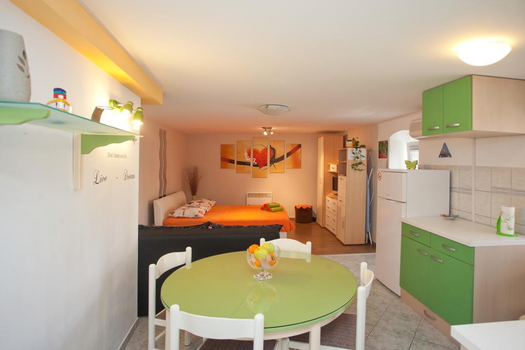 Apartamento Paradise With Big Sunny Terrace In The Old Town, Few Meters From The Sea & Riva Promenade